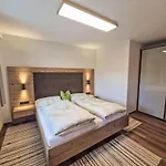 Dinkl By Interhome Apartmán
